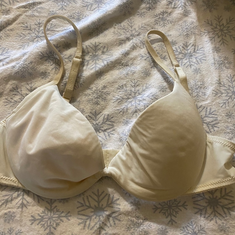 La Perla size 2 34 bra. White.